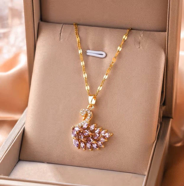 ¡Nuevo! Collar Cisne Encantado | Baño Oro 18k + Caja Regalo Gratis✨🦢