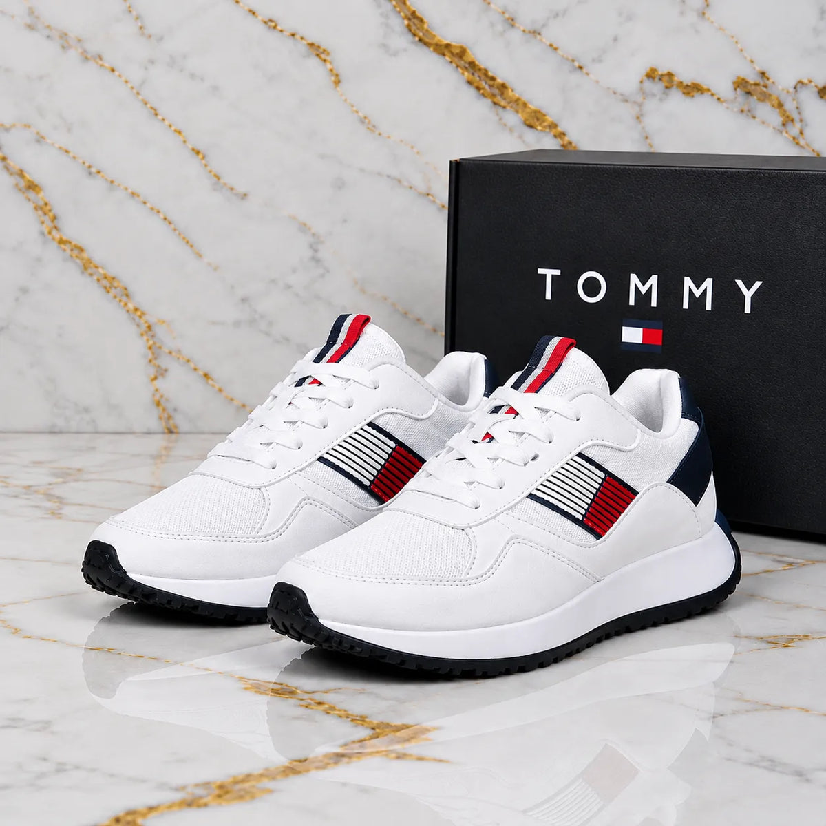 ¡Nuevas! Zapatillas Tommy Hilfiger Round®